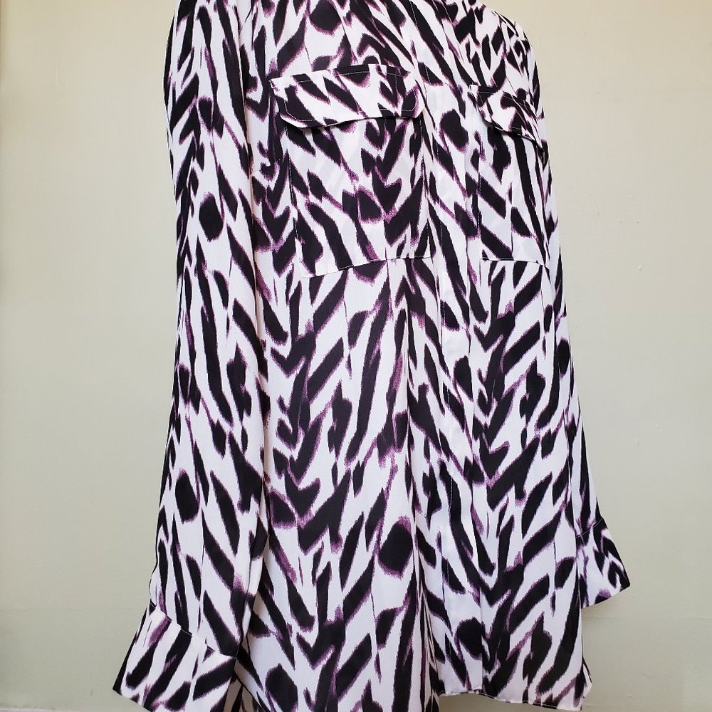 Zebra Print Button Up Top - Picture 3 of 9